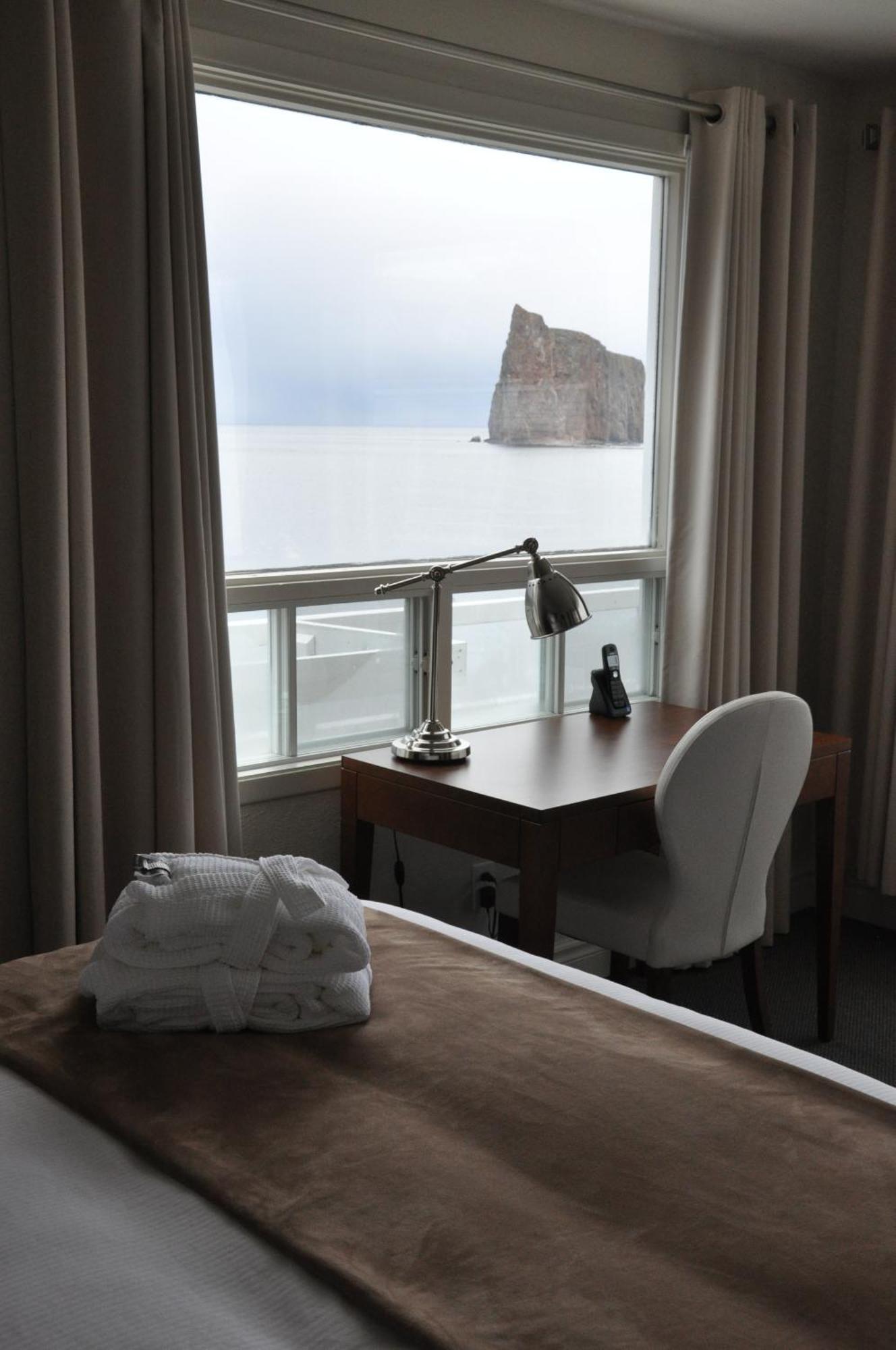 Hotel Les Trois Soeurs Perce Buitenkant foto