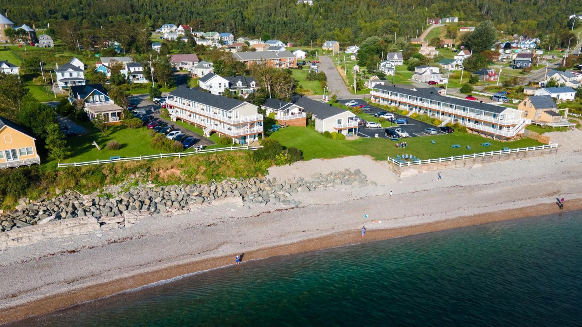 Hotel Les Trois Soeurs Perce Buitenkant foto